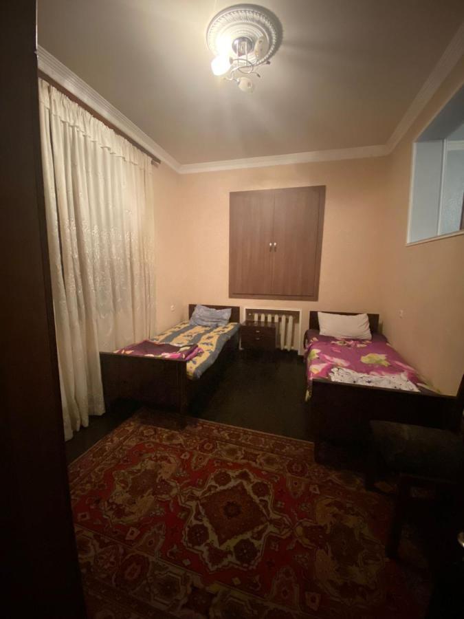 Hero Hostel 耶烈万 外观 照片